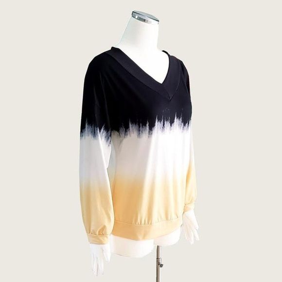 ** Ombre Double V Top - Picture 3 of 9